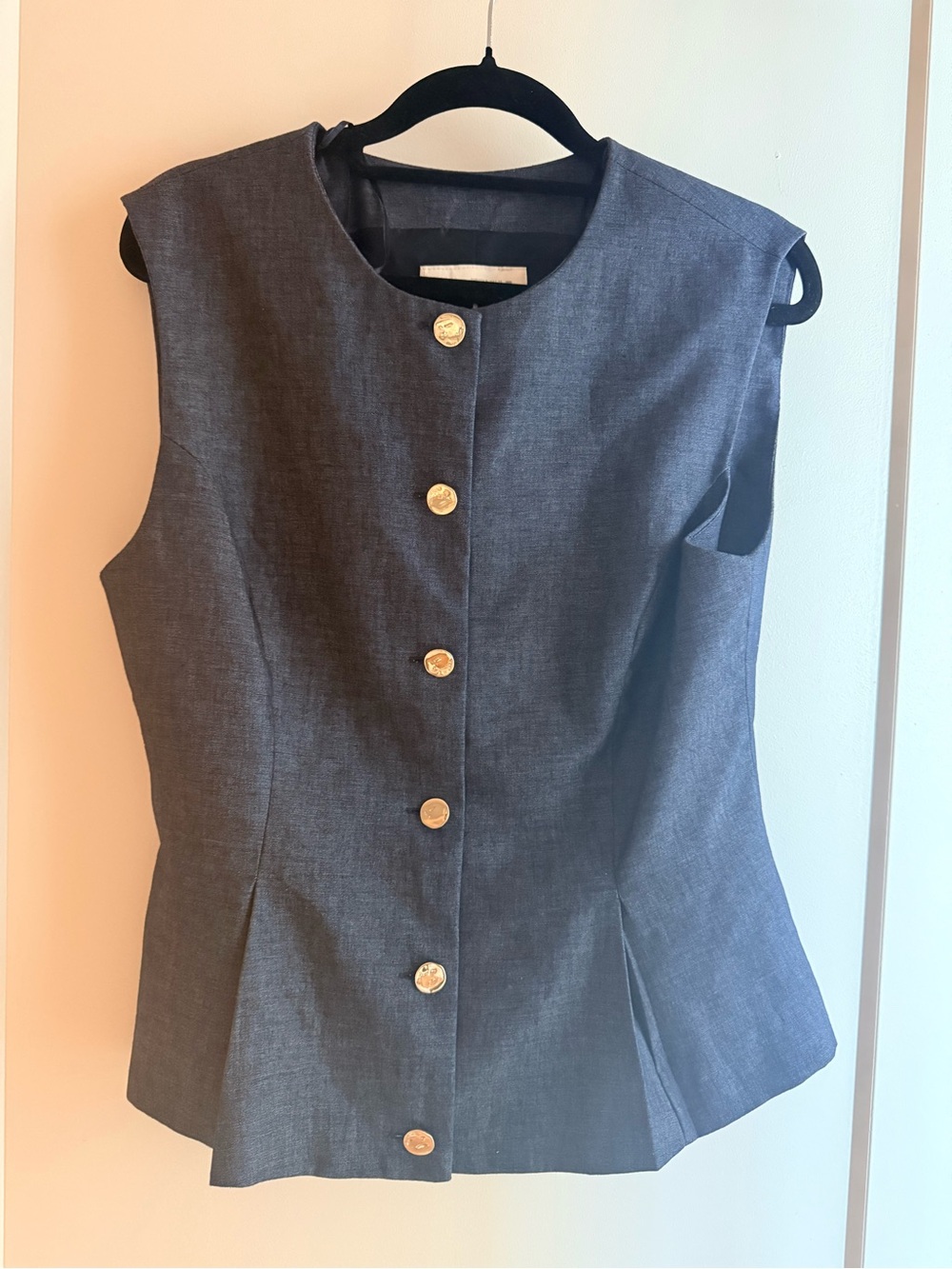 Zara button down sleeveless top